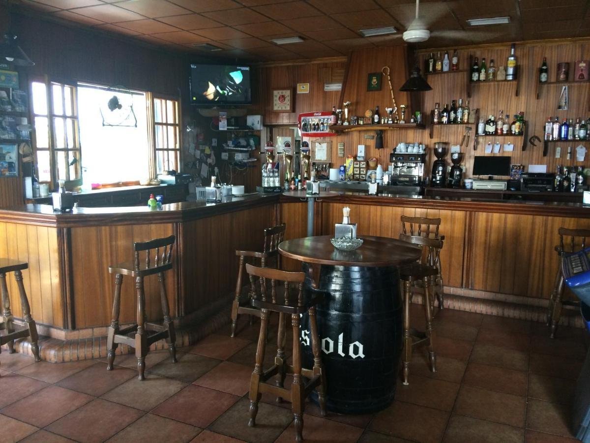 El Cruce Hornos Hotell Eksteriør bilde