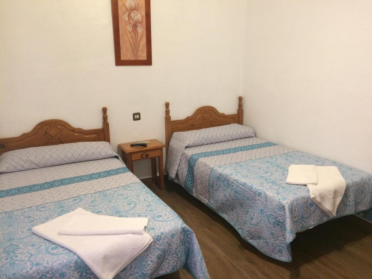 El Cruce Hornos Hotell Eksteriør bilde