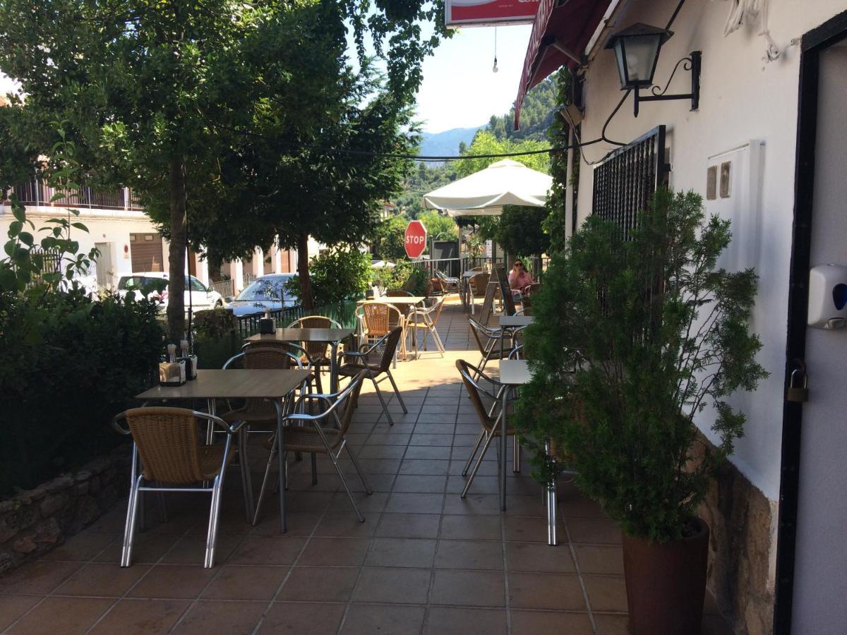 El Cruce Hornos Hotell Eksteriør bilde