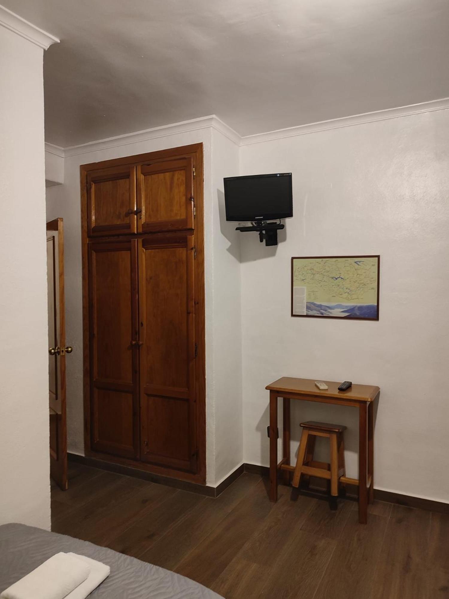 El Cruce Hornos Hotell Eksteriør bilde